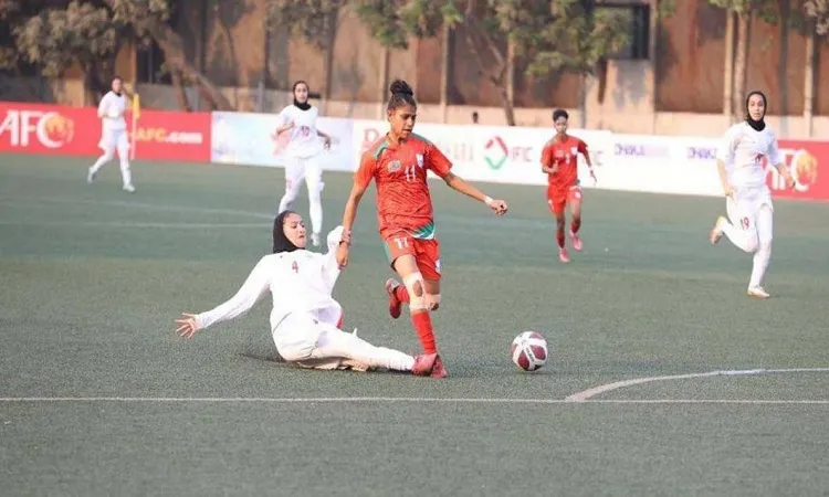 ক্রিকেটে গর্বের দিনে ফুটবলে হতাশা