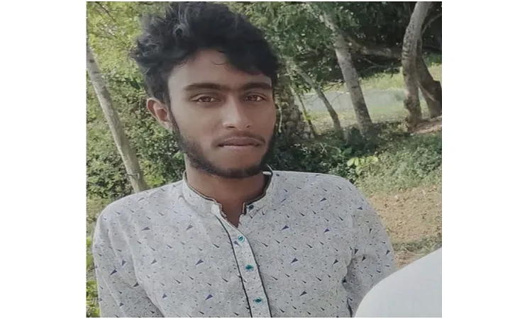পাবনায় বজ্রপাতে কলেজছাত্রসহ নিহত ২