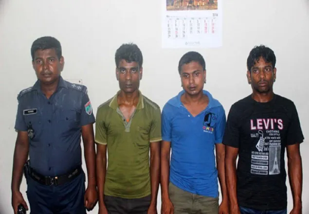 মেহেরপুরে ৩ ভুয়া চাকরীদাতা আটক