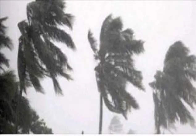 ঘূর্ণিঝড়ে ভোলায় ২ জনের মৃত্যু