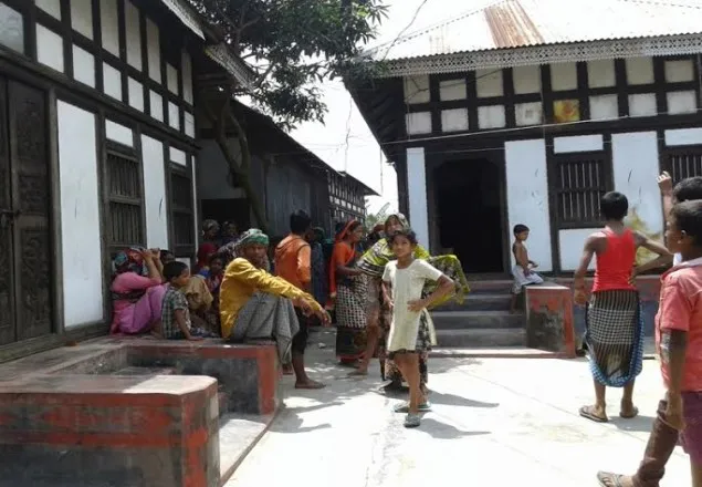 মুন্সীগঞ্জে নৌকা সমর্থকদের গ্রামে ককটেল হামলা; আহত ৬