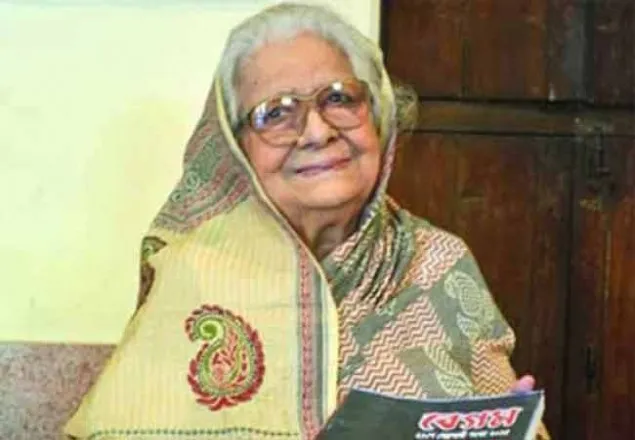 আজাদ মসজিদে নেওয়া হচ্ছে নূরজাহানের মরদেহ