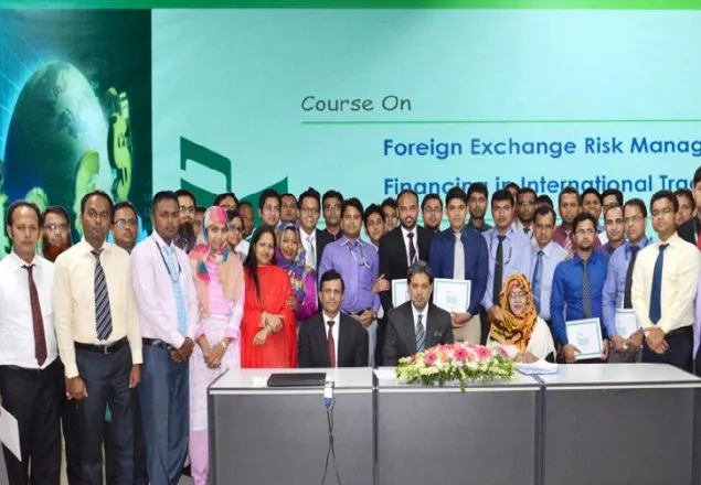ন্যাশনাল ব্যাংক কর্মকর্তাদের প্রশিক্ষণ