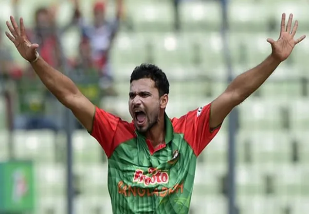 দূর্দান্ত মাশরাফির ৬ উইকেট