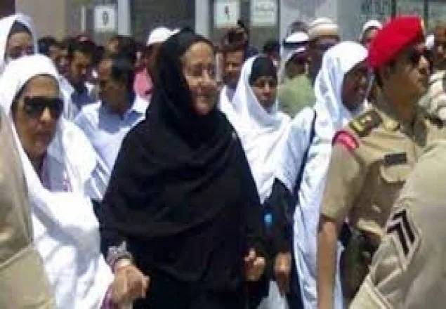ওমরাহ পালন করলেন প্রধানমন্ত্রী
