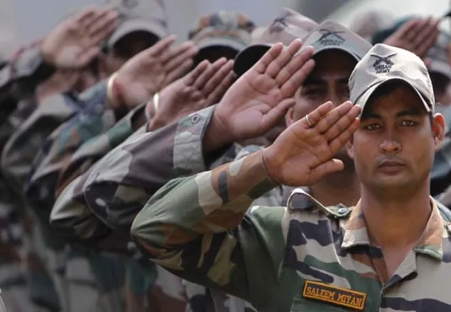 ভারতে দাড়ি না কাটার কারণে সেনা বরখাস্ত 