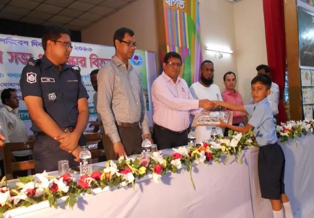 বিশ্ব পরিবেশ দিবসে নোয়াখালীতে শিক্ষার্থীদের চিত্রাঙ্কন প্রদর্শিত