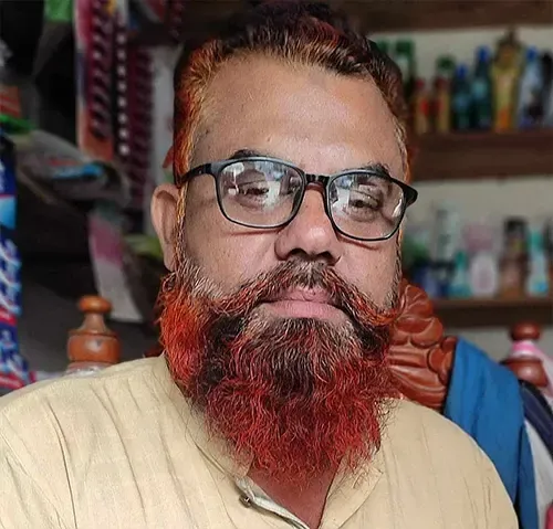 যুবদল নেতাকে পুলিশ পরিচয়ে তোলা হয় মাইক্রোবাসে, অতঃপর কোপায় দুর্বৃত্তরা