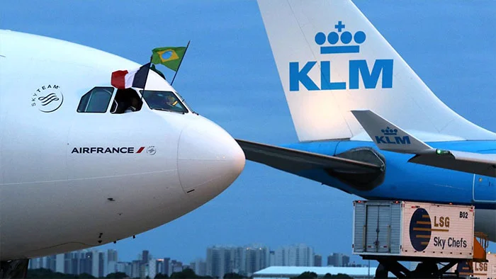 82047_klm