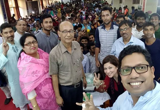 মেধাবীদের আর দেশের বাইরে যেতে হবে না : পলক