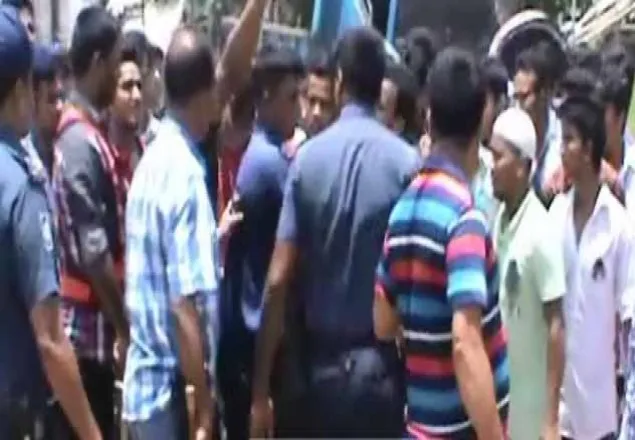 পলিটেকনিক শিক্ষার্থীদের মিছিলে পুলিশের বাধা: আহত ১০