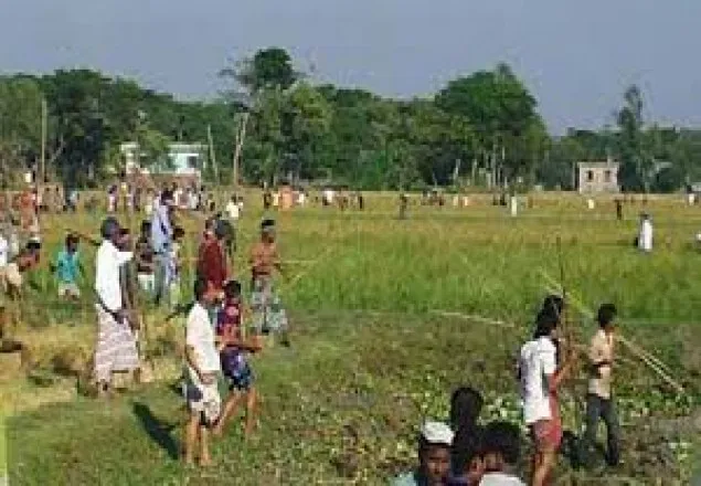 মোল্লারহাটে দু'গ্রুপের সংঘর্ষে নিহত ১, আহত ৩০