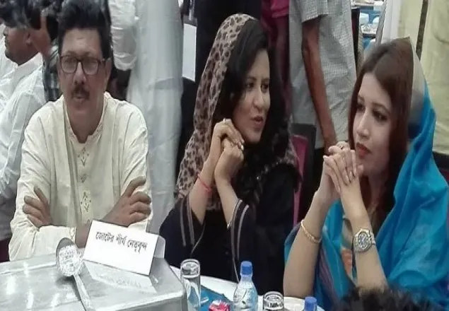 খালেদার ইফতার মাহফিলে এরশাদের স্ত্রী বিদিশা! 
