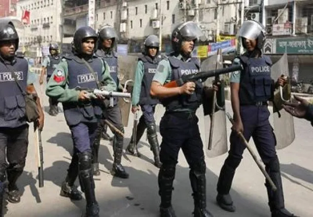 গাইবান্ধায় পুলিশের অভিযানে গ্রেফতার ৩৮