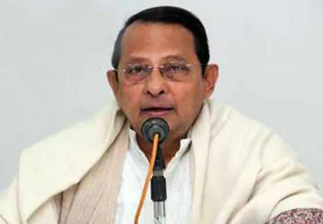 বিড়ি ও সিগারেট ব্যবসায়ীদের সঙ্গে মন্ত্রীদের দেখা করা উচিত নয়: তথ্যমন্ত্রী