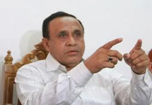 নির্বাচন কর্মকর্তাকে মারধর: এমপিকে আত্মসমর্পণের নির্দেশ 