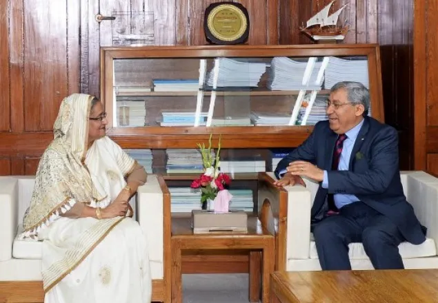 শেখ হাসিনা ক্যারিশম্যাটিক লিডার: মাহমুদ ইজ্জাত