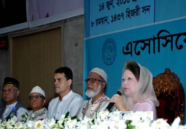 জাসদকে আক্রমণে খালেদাও