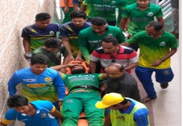 তাসকিনের বলে অহত হয়ে হাসপাতালে শুভ