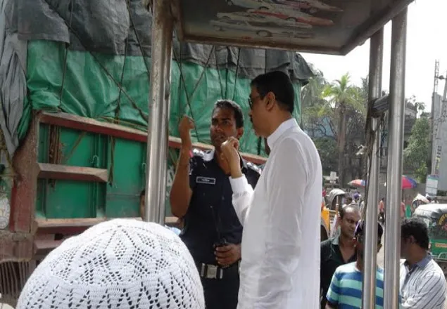 ট্রাফিকের ভূমিকায় শামীম ওসমান!