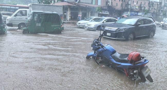 পানিতে থই থই রাজধানী