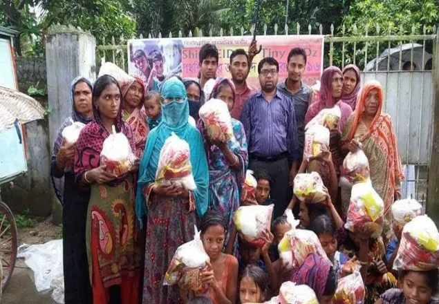 পথশিশু ও সুবিধা বঞ্চিতদের মাঝে ঈদ সামগ্রী বিতরণ