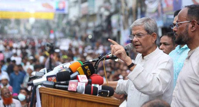 ভারতকে সব দিয়ে এলেন, এ দেশের মানুষের জন্য কি নিয়ে এলেন?