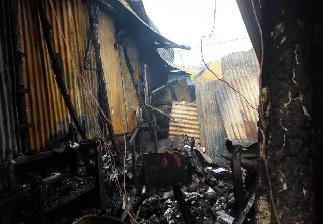 নোয়াখালীতে আগুনে ১২ দোকান পুড়ে ছাই