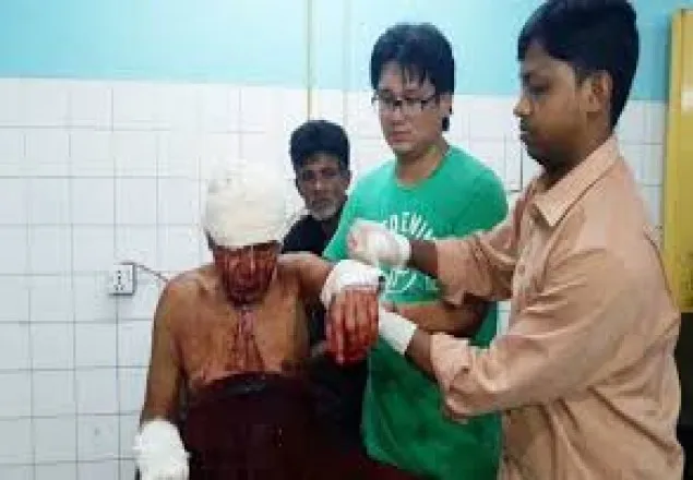 কক্সবাজার বৌদ্ধ বিহারের ভিক্ষুকে কুপিয়ে হত্যা চেষ্টা