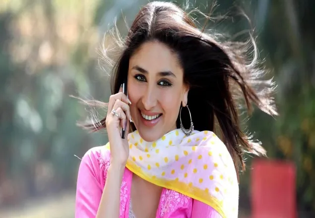 পুত্রসন্তানের মা হচ্ছেন কারিনা