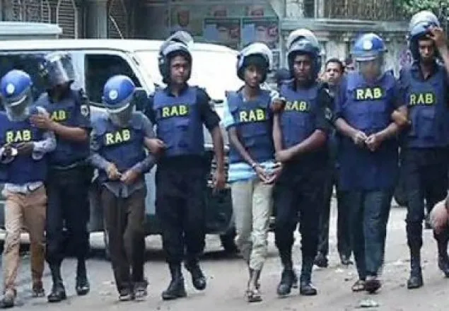 টংঙ্গীতে জেএমবি নেতাসহ আটক ৪, অস্ত্র ও গোলাবারুদ উদ্ধার 