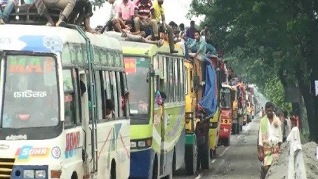 পাটুরিয়ায় ফেরি সঙ্কট, পারের অপেক্ষায় ৪০০ গাড়ি