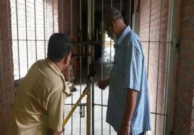 তালায় ‘সুপার গ্লু’ লাগিয়ে জাবিতে ছাত্রদলের ধর্মঘট