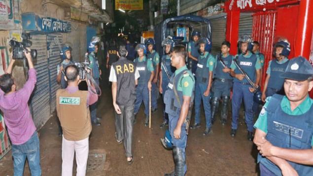 কল্যাণপুরে জঙ্গি-পুলিশ গোলাগুলি: নিহত ৯ (ভিডিও)