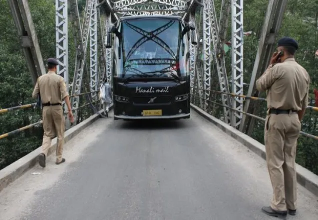 ভারতে চলন্ত গাড়িতে ইসরায়েলি নারী ধর্ষণ, আটক ২