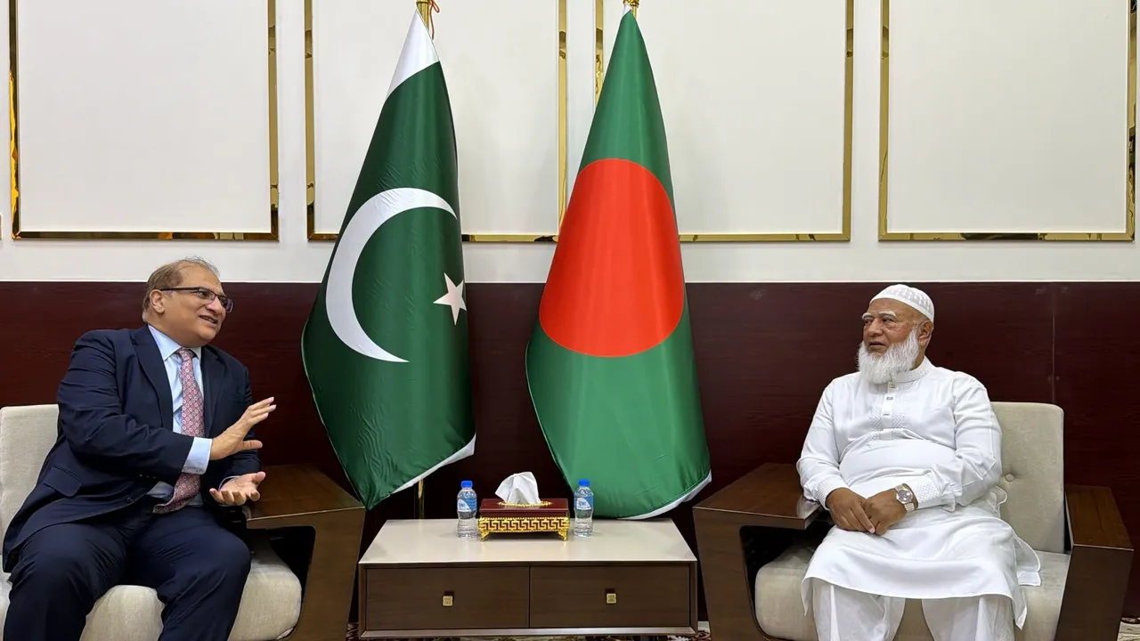 বিরোধীদলীয় নেতার সঙ্গে পাকিস্তানের হাইকমিশনারের সাক্ষাৎ
