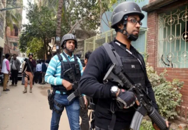 জঙ্গিদের খোঁজে পুলিশ, মেসগুলোতে চলছে তল্লাশি