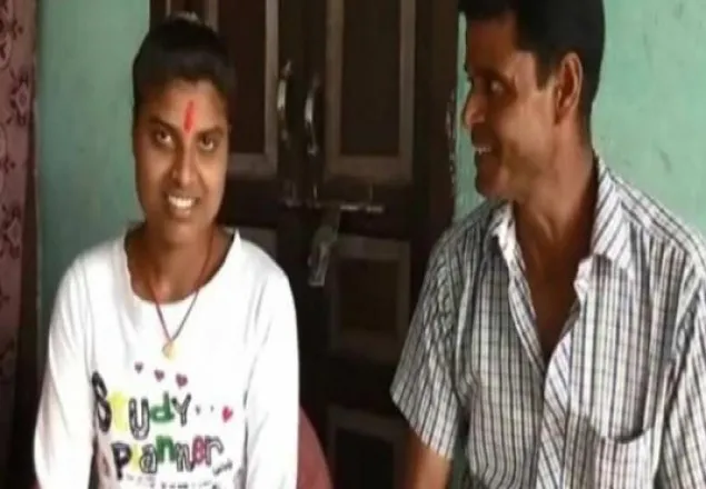 পরিক্ষায় শীর্ষস্থানধারী সেই ছাত্রীর জামিন লাভ