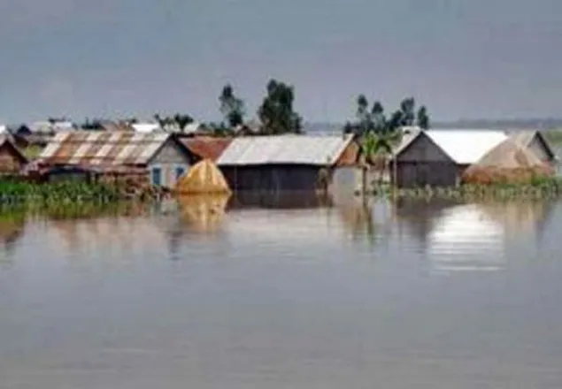৫০ হাজার পানিবন্দী মানুষের কাছে এখনো ত্রাণ পৌঁছায়নি