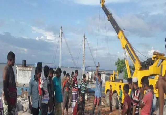 স্বাভাবিক হয়নি পাটুরিয়া-দৌলতদিয়ায় ফেরি চলাচল 