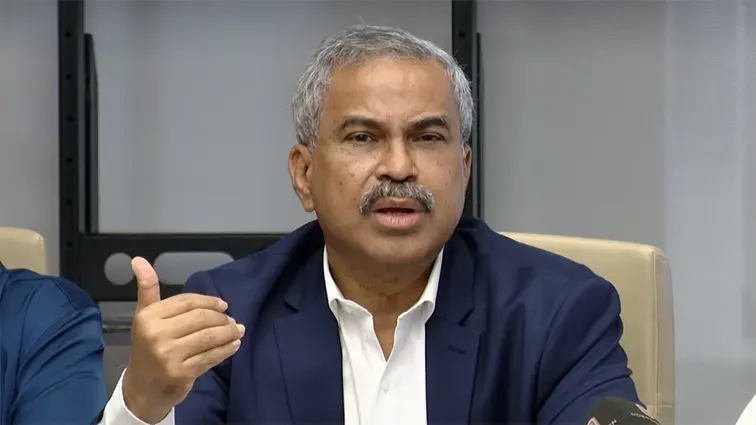 স্যাংশন আসলে ক্রেতারা পোশাক নেবে না, এলসি খোলা যাবে না: বিজিএমইএ সভাপতি