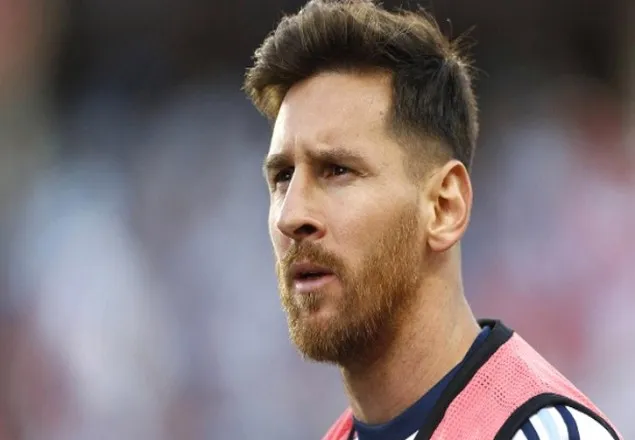 অবসর ভেঙে জাতীয় দলে ফেরার ঘোষণা দিলেন মেসি