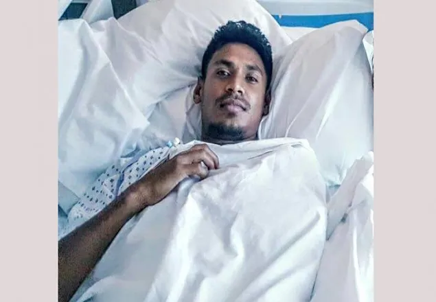 হাসপাতালের বেডে শুয়ে ভক্তদের ধন্যবাদ জানালেন মোস্তাফিজ