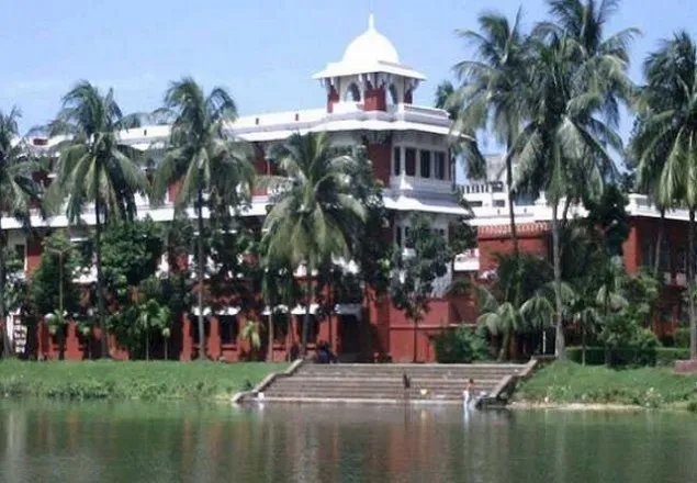 ঢাবির পুকুরে স্কুলছাত্রের মৃত্যু