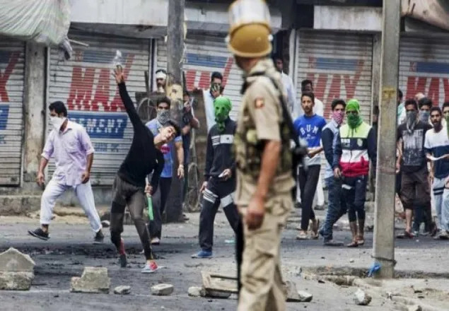 কাশ্মীরের সংঘর্ষ থামছেনা কেন ?