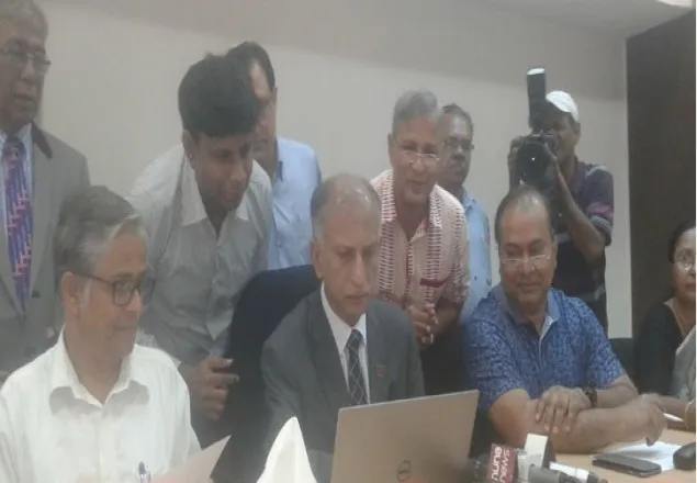 ২০১৬-১৭ শিক্ষাবর্ষে ভর্তি কার্যক্রমের উদ্বোধন করল ঢাবি