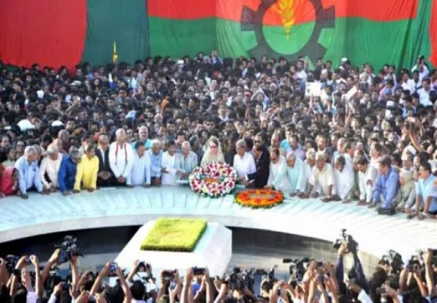 নতুন কমিটি নিয়ে জিয়ার মাজারে খালেদার শ্রদ্ধা