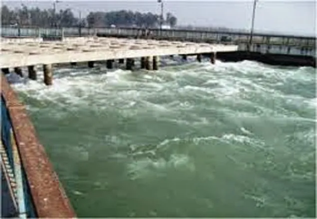 বাংলাদেশের দিকে ফারাক্কায় গেট খুলে দেবে ভারত