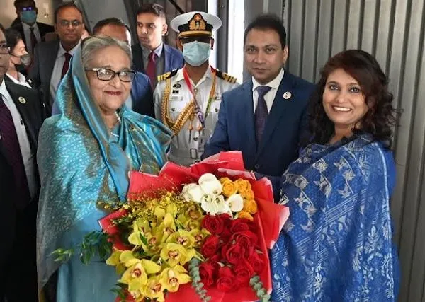 দোহা পৌঁছেছেন প্রধানমন্ত্রী