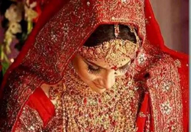 স্বামীকে বসিয়ে রেখে গা-ভর্তি গয়না নিয়ে উধাও নববধু!